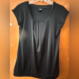 Mossino Elegant Black Women's Top
